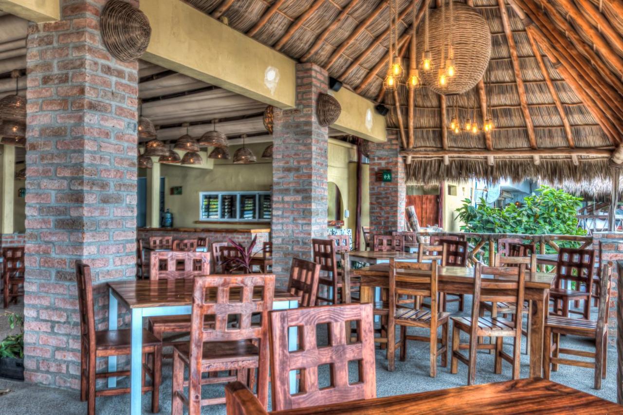 B Nayar Family Luxury Suites & Villas Residences La Cruz de Huanacaxtle Eksteriør bilde